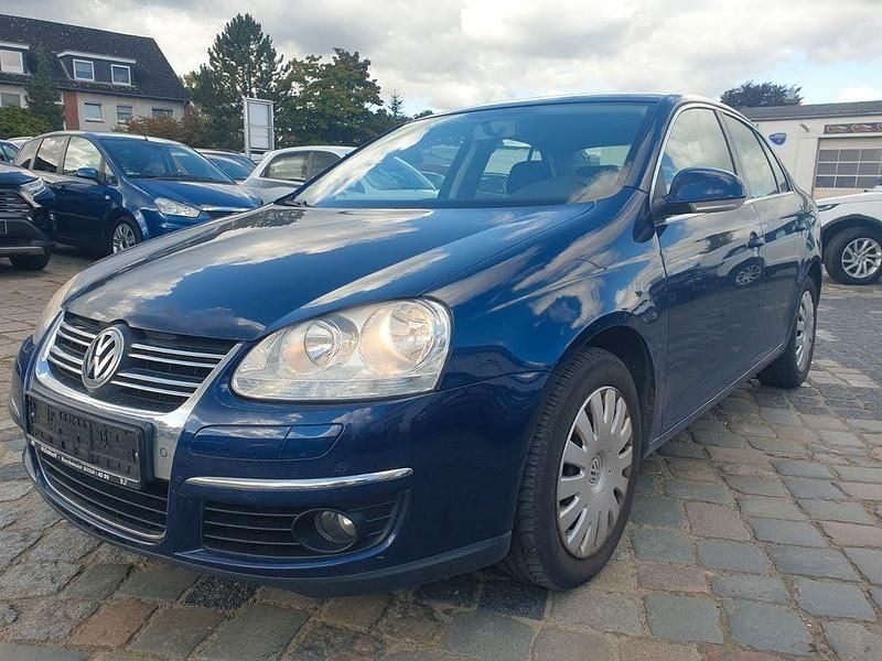 Blau Gebraucht 2009 VW Jetta Comfortline Limousine | 1.790 € (Superpreis) - Bild 1/4
