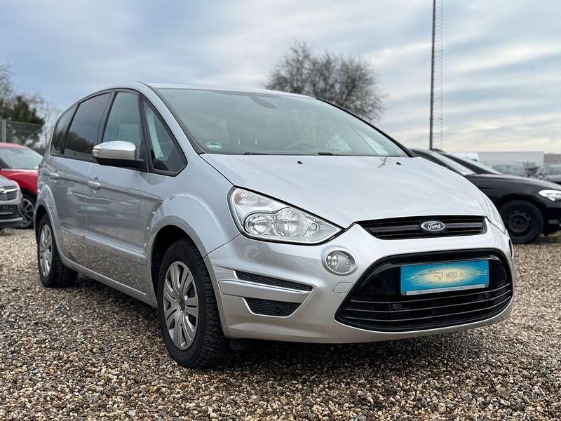 Gebraucht Ford S-MAX S 140 PS (102 kW) 2014 Silber Van / Kleinbus