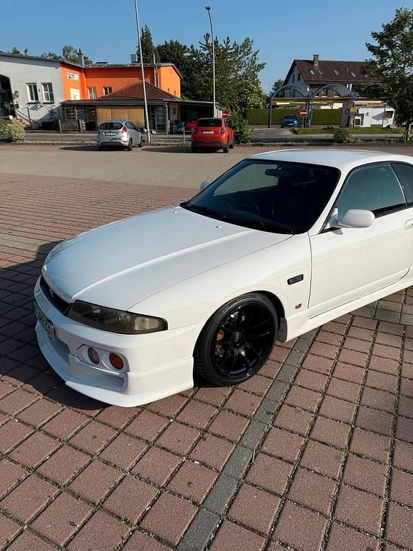 Weiß Gebraucht 1996 Nissan Skyline Coupé | 38.500 € - Bild 1/4