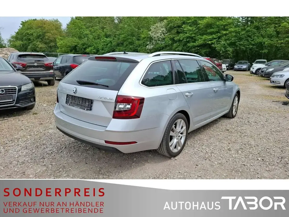 Gebraucht Skoda Octavia Style 179 PS (131 kW) 2017 Stribrna brilliant/ brilliants Kombi