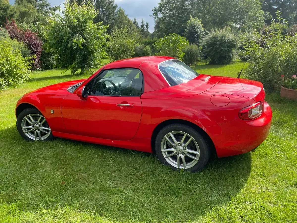 Gebraucht Mazda MX5 126 PS (92 kW) 2010 Rot Cabrio