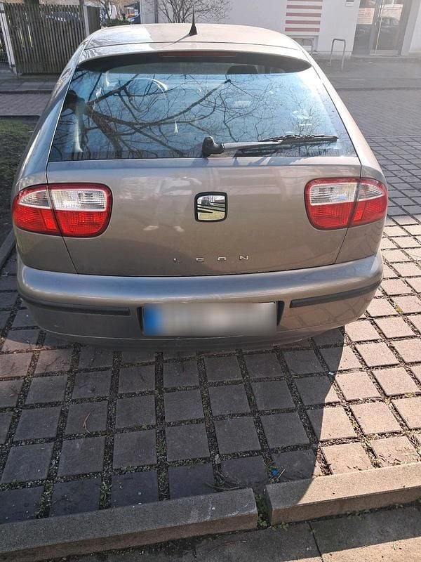 Gebraucht Seat Leon 105 PS (77 kW) 2006 Grau Kleinwagen