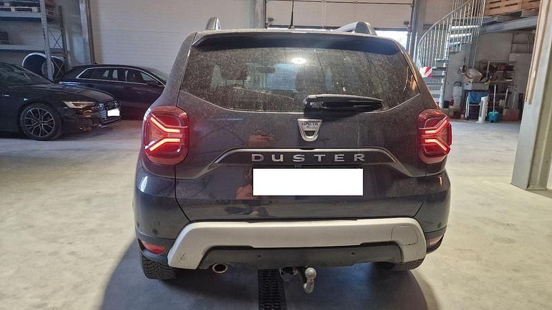 Gebraucht Dacia Duster Prestige 150 PS (110 kW) 2022 Grau SUV