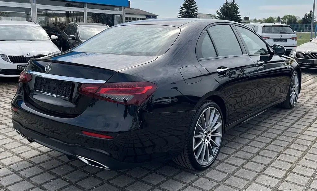 Brugt Mercedes E400 AMG 330 HK (242 kW) 2022 Sort Sedan