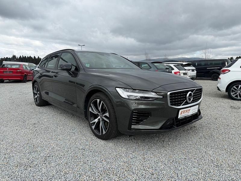 Gebraucht Volvo V60 R-Design 392 PS (288 kW) 2020 Grau Kombi