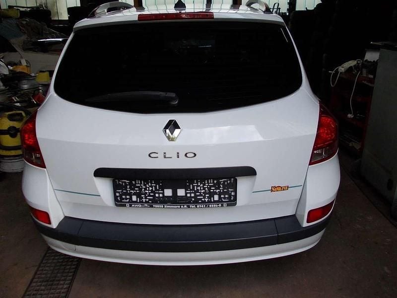 Gebraucht Renault Clio GrandTour 75 PS (55 kW) 2012 Weiß Kombi