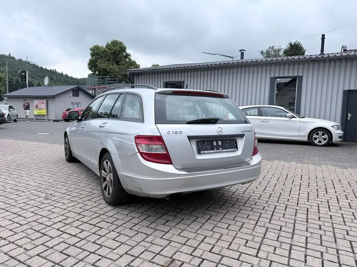 Gebraucht Mercedes C180 156 PS (114 kW) 2008 Iridiumsilber  metalliclack Kombi