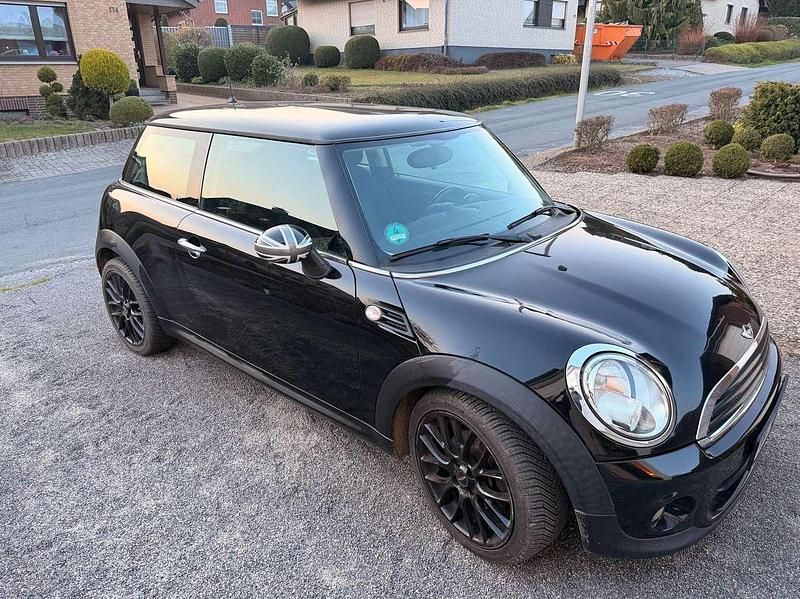 Gebraucht Mini ONE 98 PS (72 kW) 2013 Schwarz Kleinwagen
