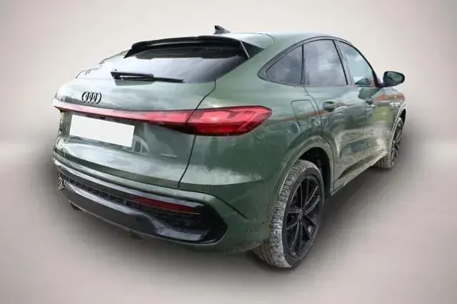 Neu Audi Q5 S-Line 204 PS (150 kW) 2026 Manufacturer SUV