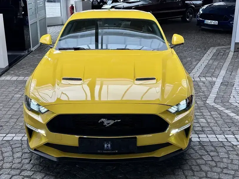 Gebraucht Ford Mustang Fastback 290 PS (213 kW) 2019 Californiayellow (metallic) Coupé