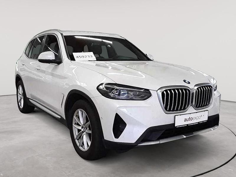 Mineralweiß metallic Gebraucht 2022 BMW X3 Sport Line SUV | 28.490 € (Guter Preis) - Bild 1/4