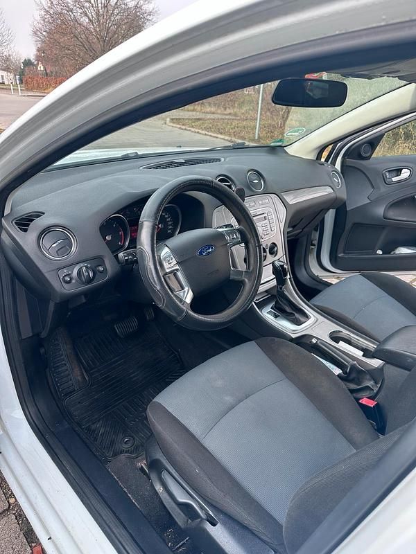Gebraucht Ford Mondeo 130 PS (95 kW) 2008 Weiß Kombi