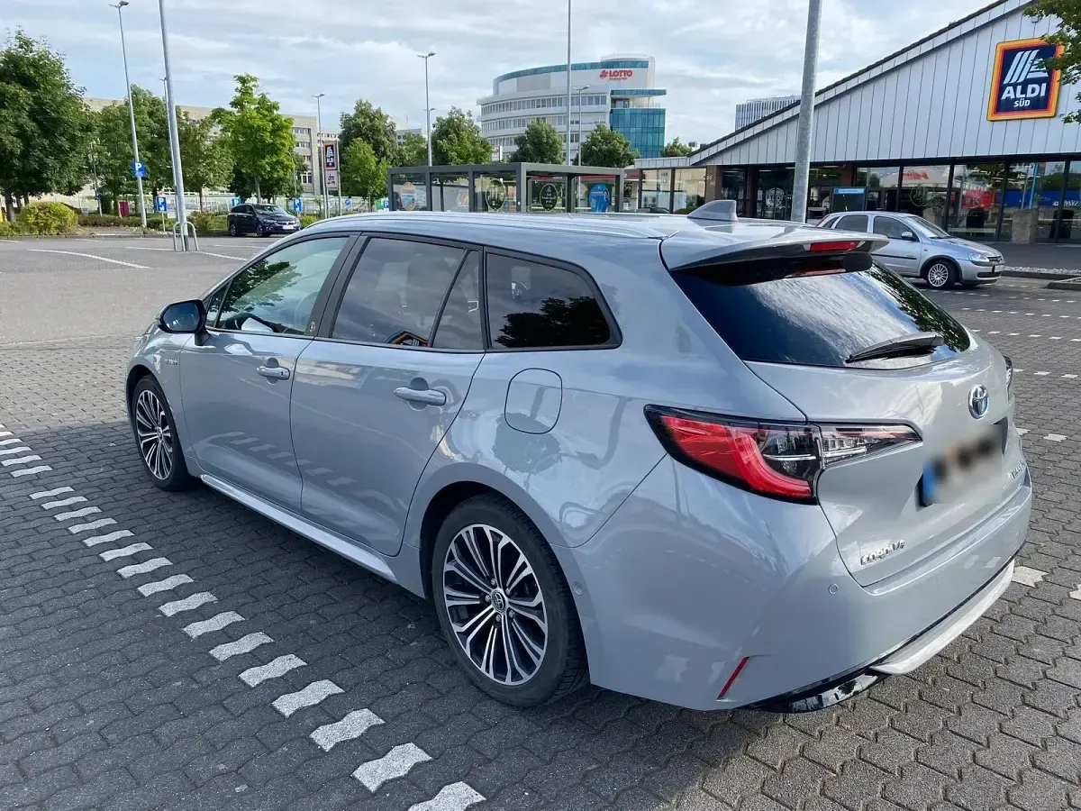 Gebraucht Toyota Corolla 184 PS (135 kW) 2020 Grau Kombi