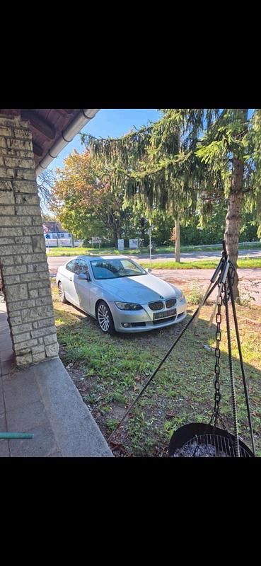 Gebraucht BMW 325 218 PS (160 kW) 2008 Silber Coupé