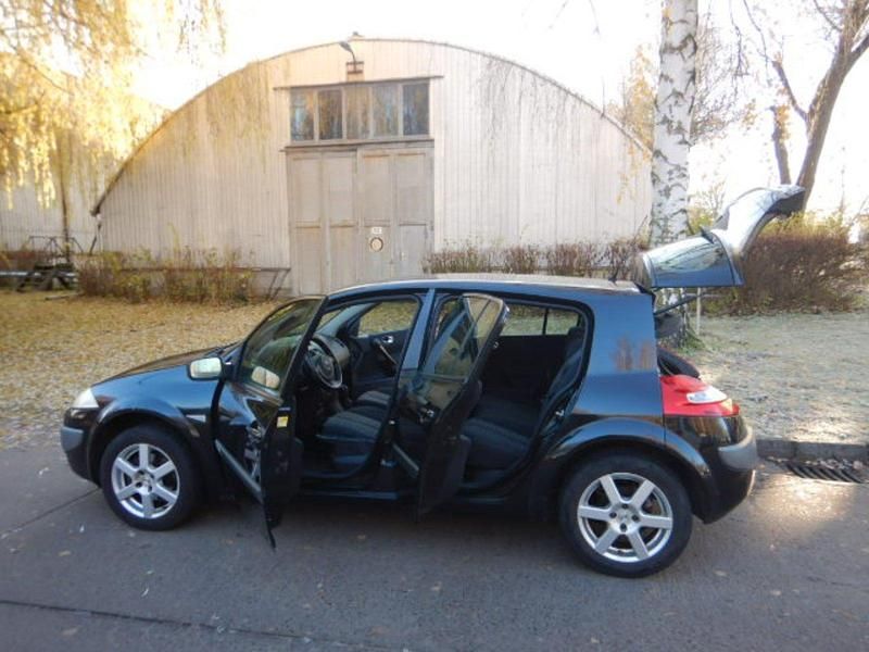 Schwarz Gebraucht 2008 Renault Mégane III Kleinwagen | 2.900 € (Fairer Preis) - Bild 1/4