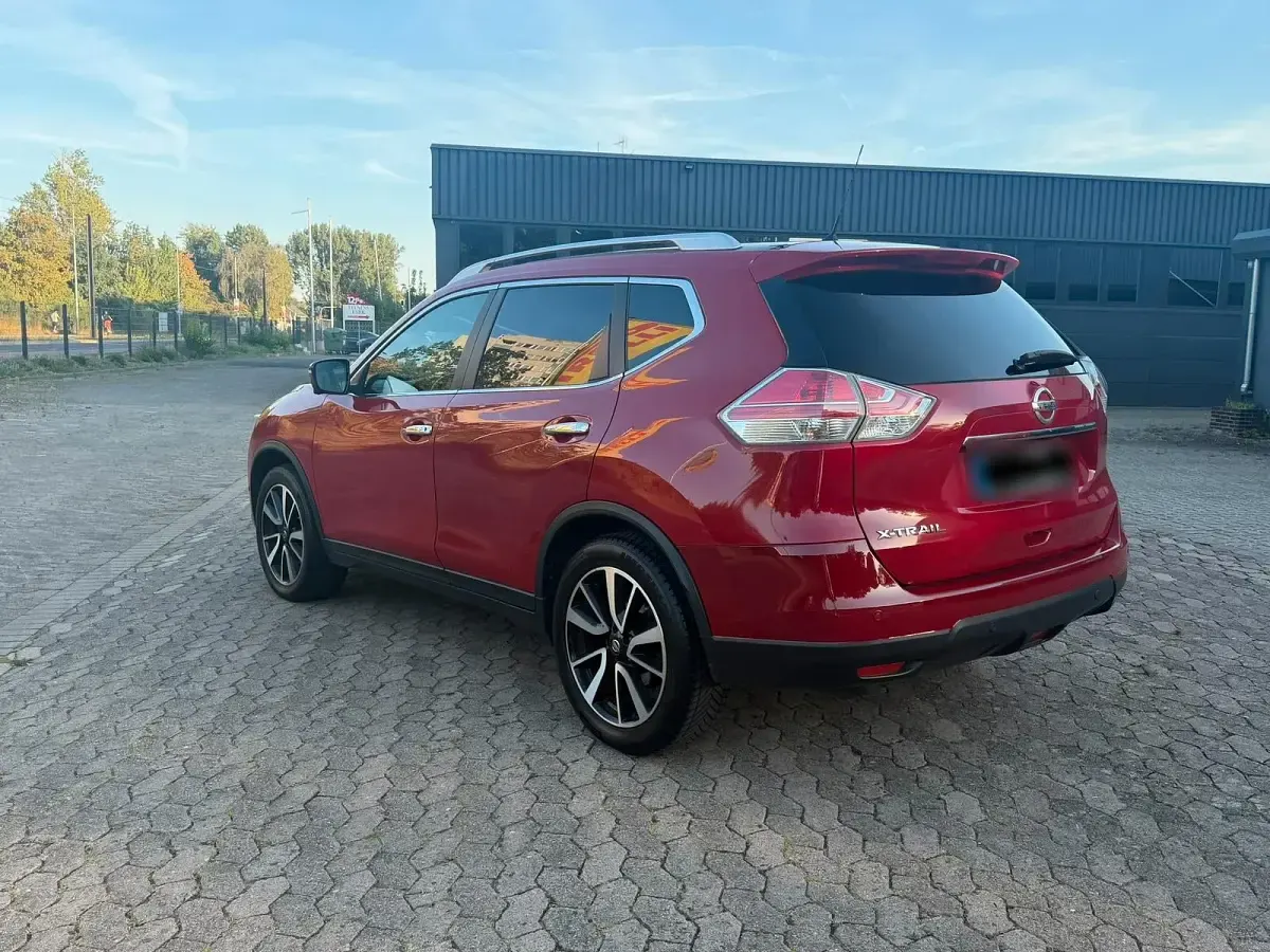 Gebraucht Nissan X-Trail 131 PS (96 kW) 2015 Rot SUV