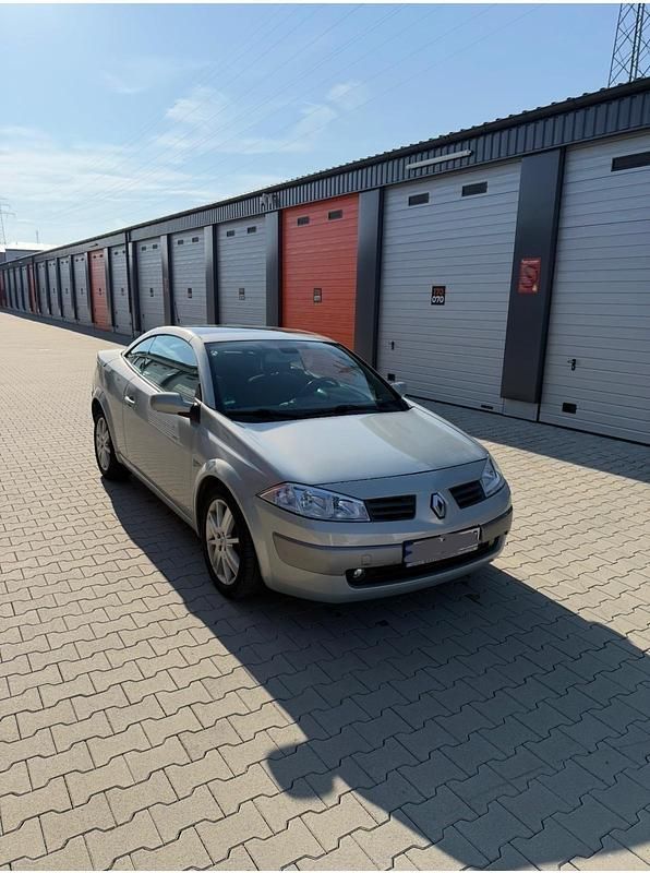 Gebraucht Renault Mégane Cabriolet 135 PS (99 kW) 2004 Silber Cabrio
