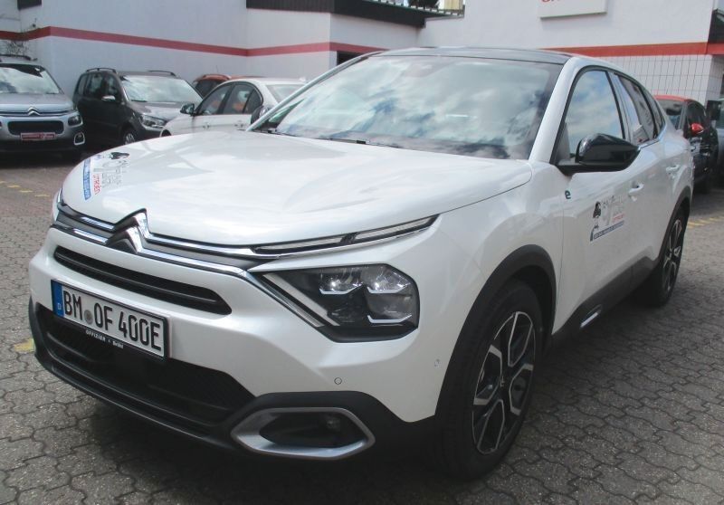 Gebraucht Citroën e-C4 Shine 100 kW (136 PS) 2023 Weiß Limousine