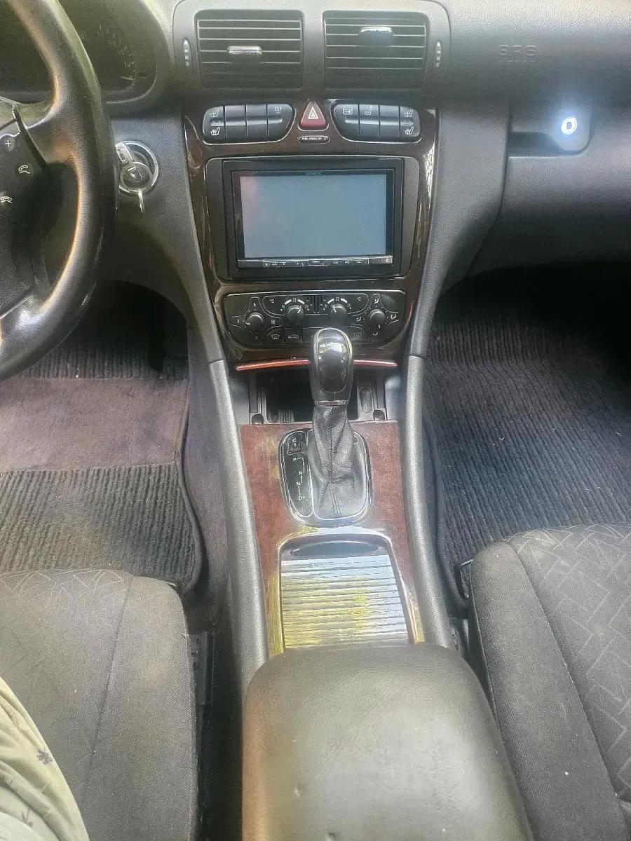 Gebraucht Mercedes C180 Elegance 141 PS (103 kW) 2004 Silber Limousine