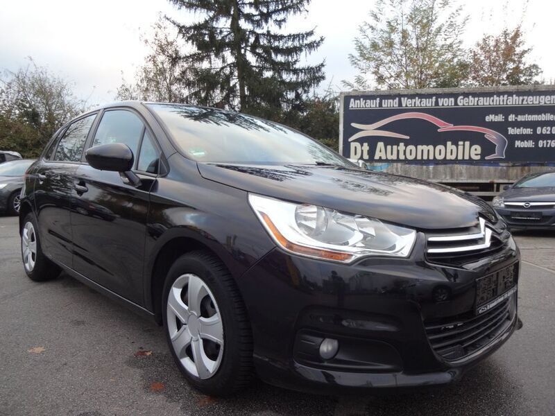 Schwarz Gebraucht 2011 Citroën C4 Attraction Limousine | 2.990 € (Etwas zu teuer) - Bild 1/4