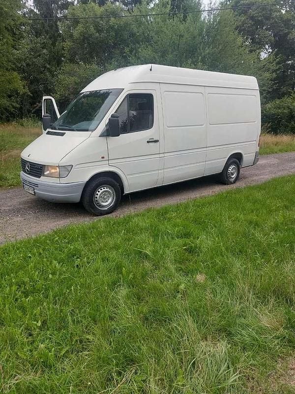 Weiß Gebraucht 1998 Mercedes Sprinter Van | 5.900 € (Fairer Preis) - Bild 1/4