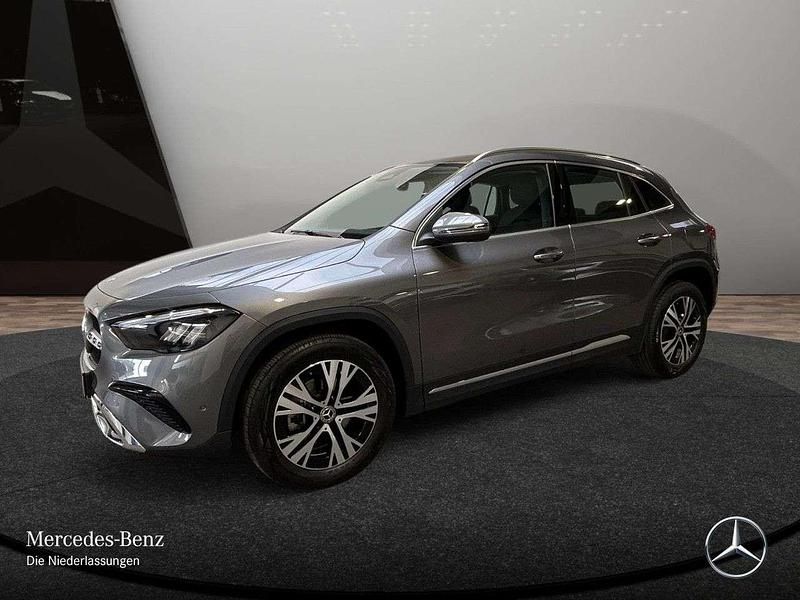 Gebraucht Mercedes GLA180 Progressive 136 PS (100 kW) 2025 Grau SUV