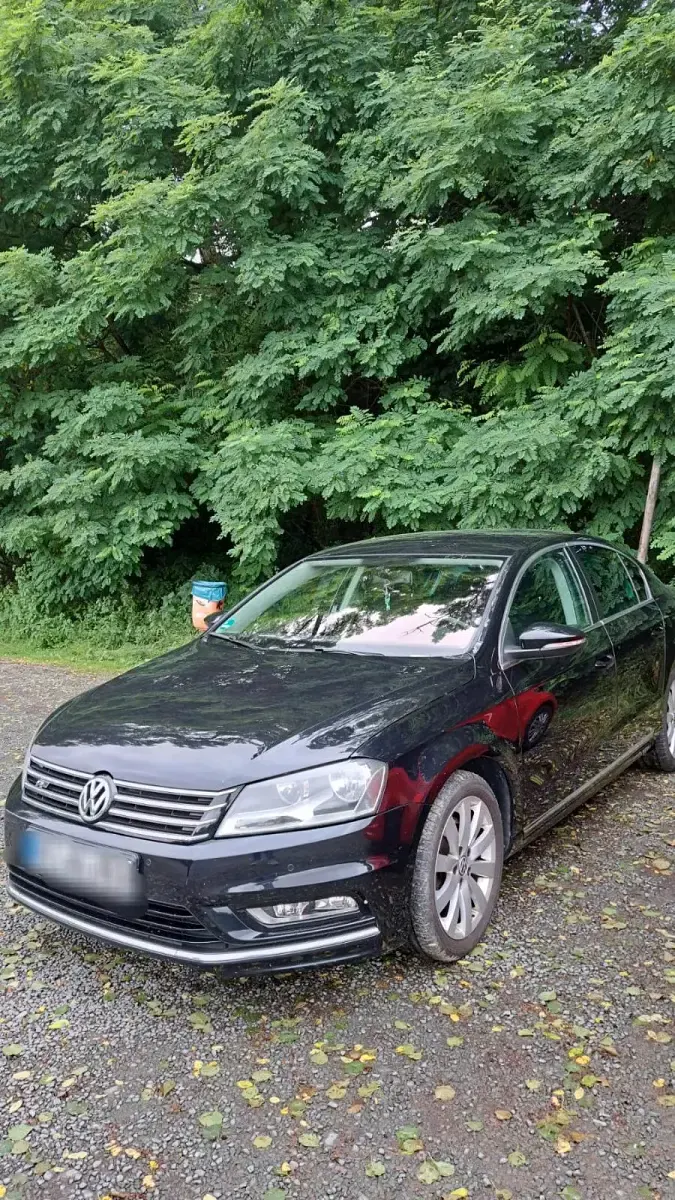 Gebraucht VW Passat 106 PS (77 kW) 2012 Schwarz Limousine