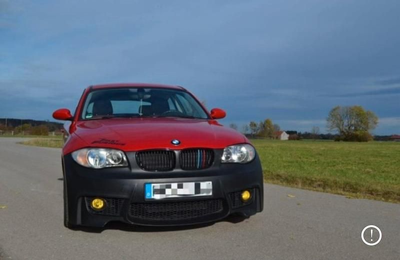 Rot Gebraucht 2009 BMW 118 Coupé Coupé | 3.900 € - Bild 1/4