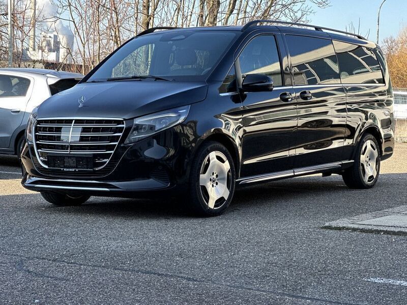 Schwarz Neu 2025 Mercedes V300 Exclusive Van / Kleinbus | 117.810 € (Teuer) - Bild 1/4