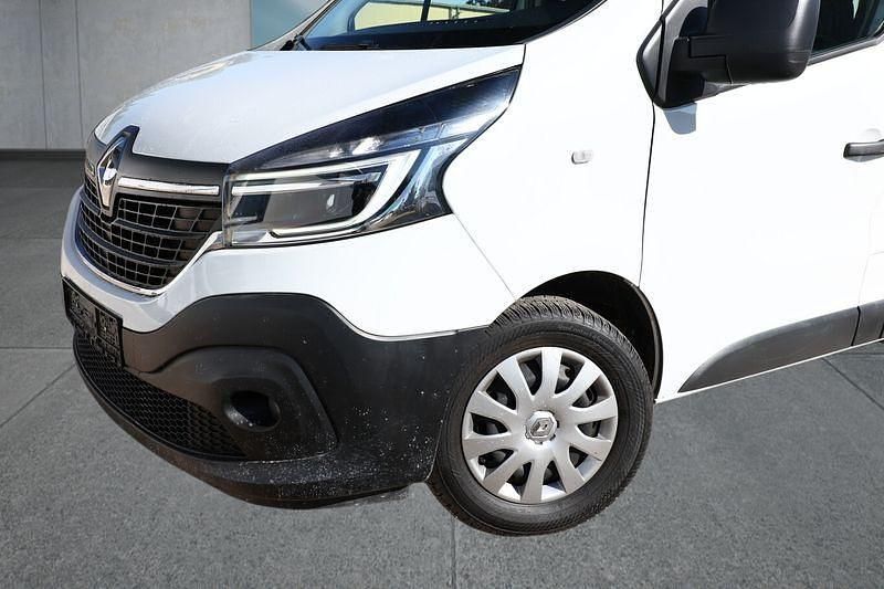 Second-hand Renault Trafic 120 CP (88 kW) 2020 Alb Monovolum