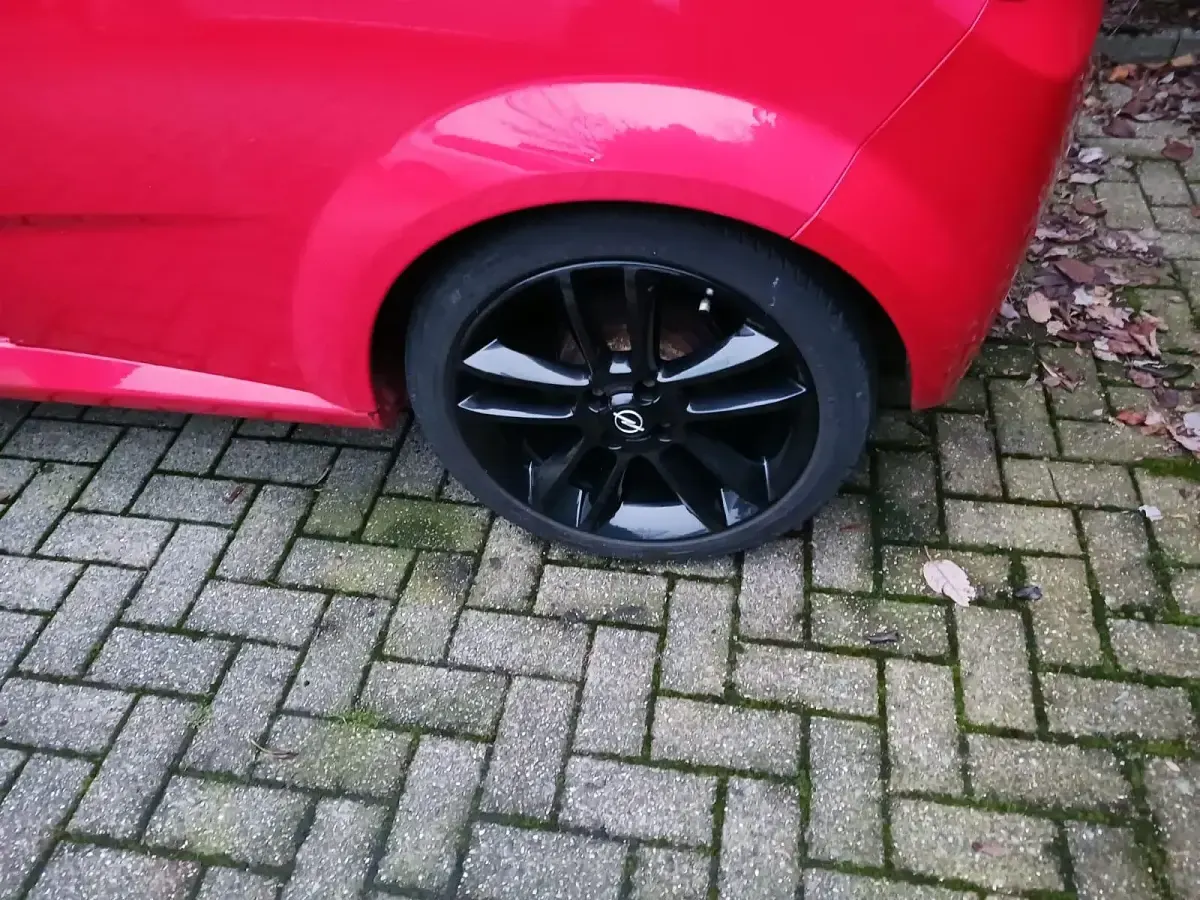 Gebraucht Opel Tigra 90 PS (66 kW) 2006 Rot Cabrio