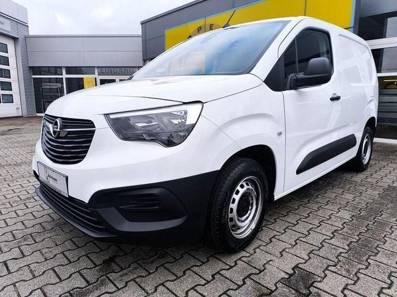 Gebraucht Opel Combo Edition 110 PS (80 kW) 2022 Weiss Van / Kleinbus