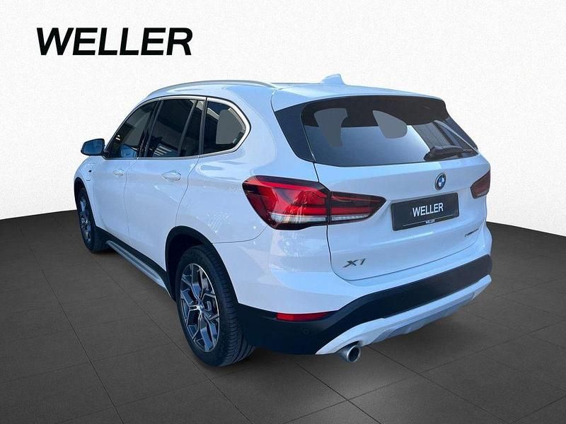Gebraucht BMW X1 Performance 220 PS (161 kW) 2022 Alpinweiss iii (weiß) SUV