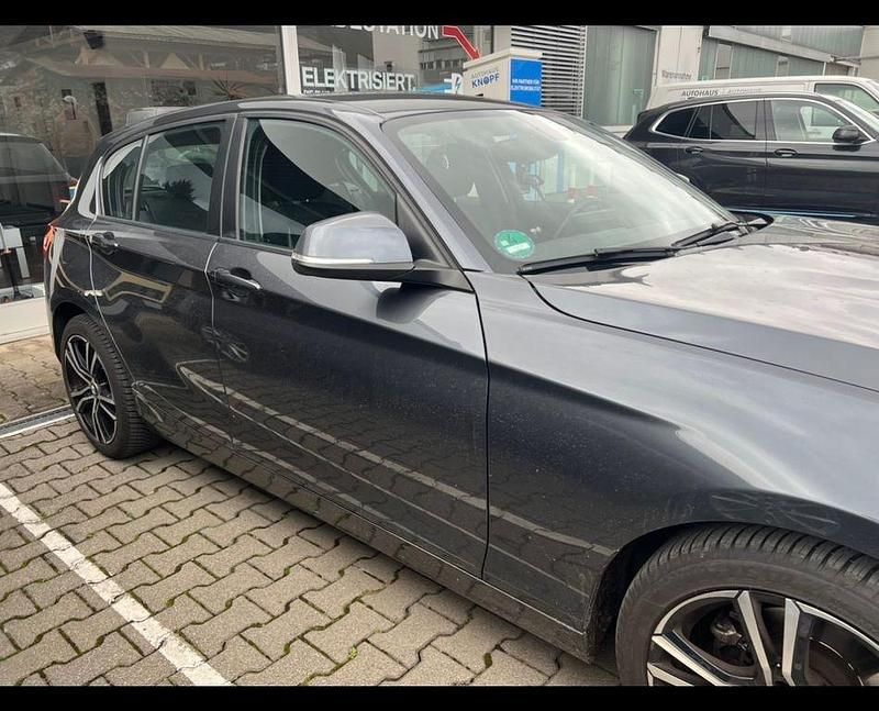 Gebraucht BMW 116 109 PS (80 kW) 2017 Grau Kleinwagen