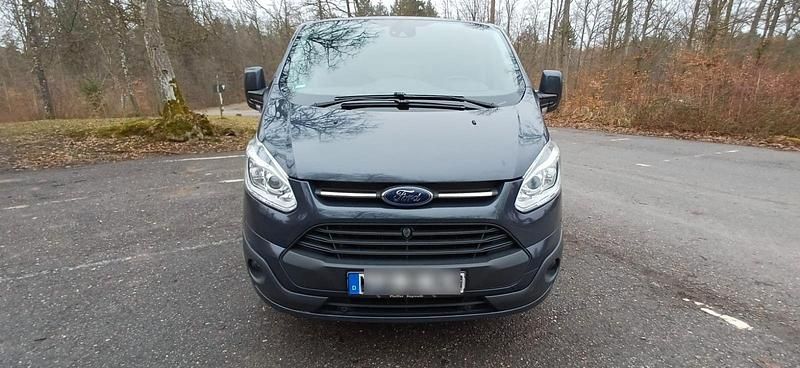 Grau Gebraucht 2013 Ford Tourneo Van / Kleinbus | 15.999 € (Teuer) - Bild 1/4