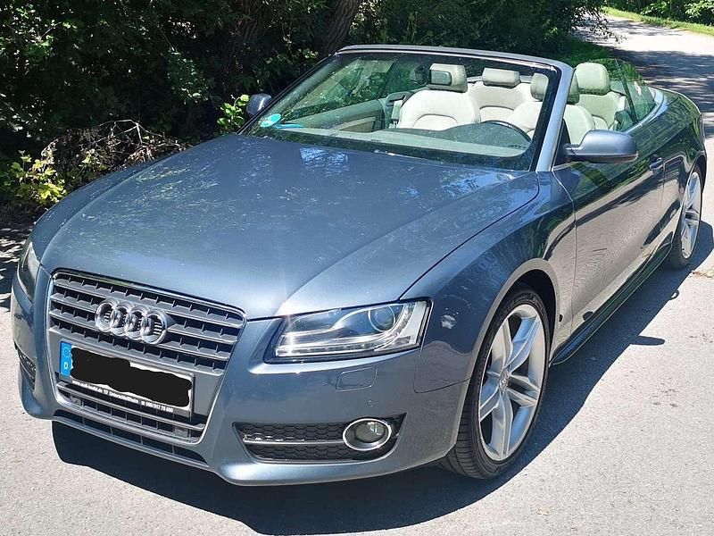 Grau Gebraucht 2011 Audi A5 Cabriolet Cabrio | 10.900 € (Etwas zu teuer) - Bild 1/4