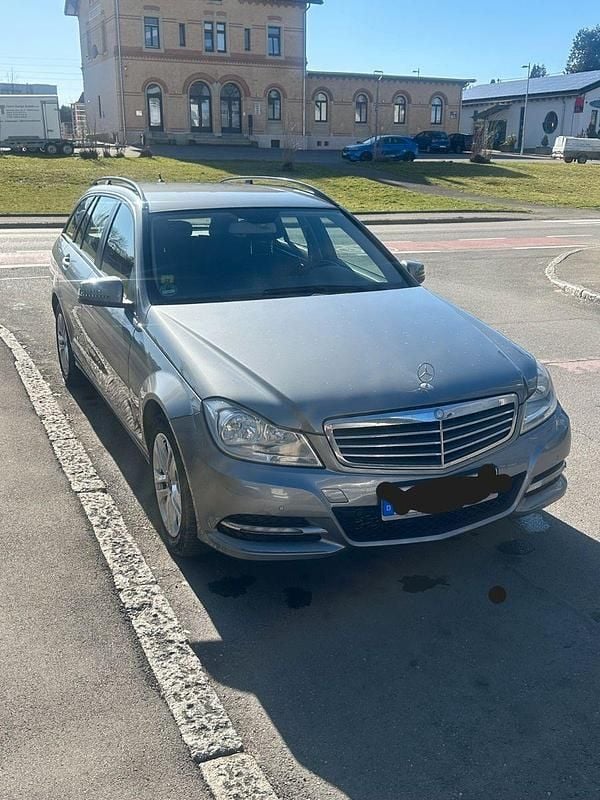 Gebraucht Mercedes C220 170 PS (125 kW) 2012 Grau Kombi