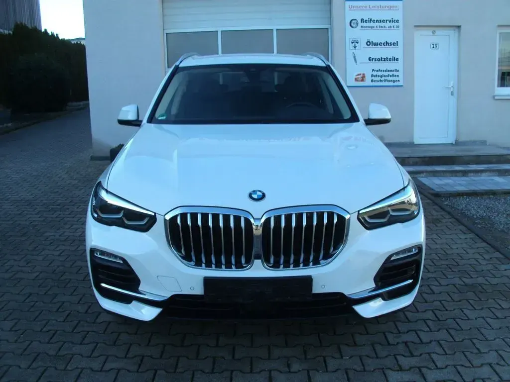 Gebraucht BMW X5 Sport Line 265 PS (194 kW) 2019 Weiß SUV