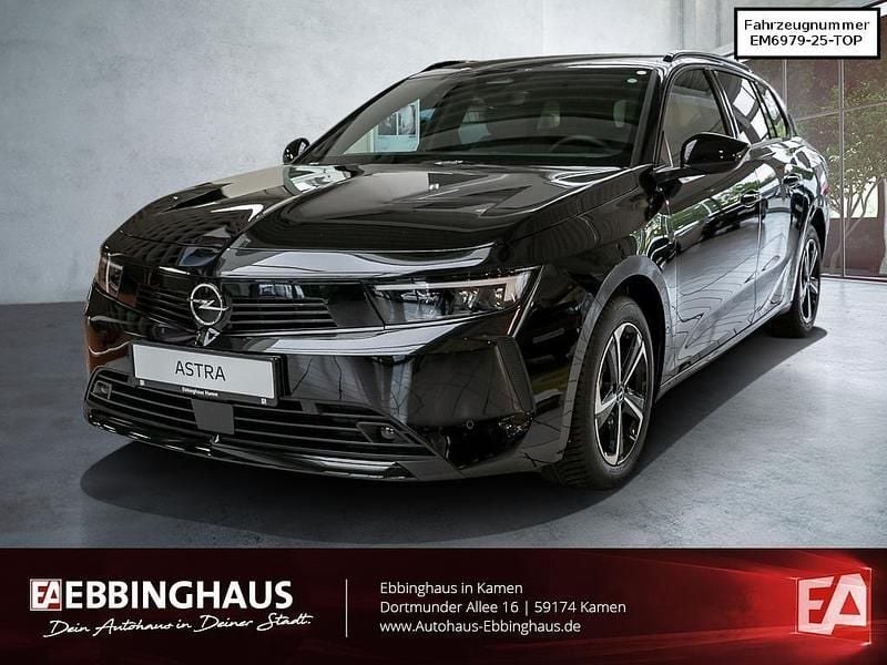 Neu Opel Astra Enjoy 131 PS (96 kW) 2025 Schwarz Kombi