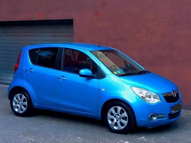 Blau Gebraucht 2010 Opel Agila Kleinwagen | 4.999 € (Guter Preis) - Bild 1/4