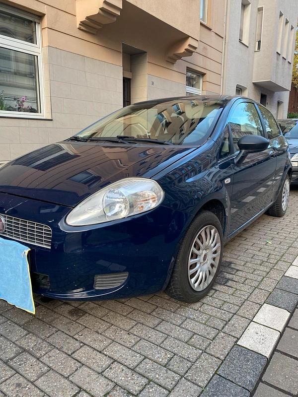 Blau Gebraucht 2008 Fiat Punto Kleinwagen | 1.400 € (Guter Preis) - Bild 1/4