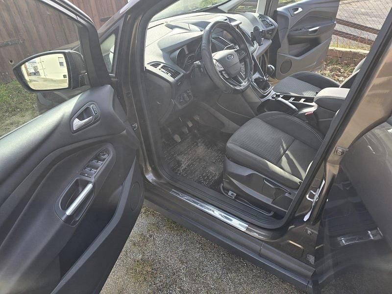 Gebraucht Ford C-MAX 125 PS (91 kW) 2016 Braun Van / Kleinbus