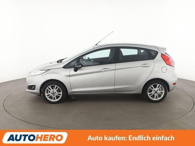 Gebraucht Ford Fiesta Trend 101 PS (74 kW) 2017 Grau Kleinwagen