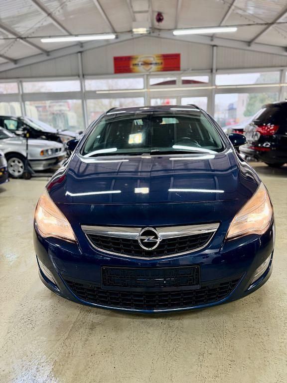 Gebraucht Opel Astra 120 PS (88 kW) 2012 Blau Kombi