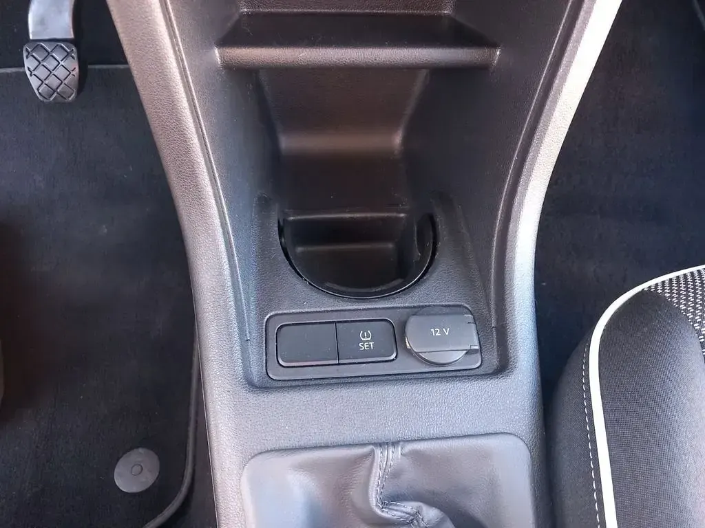 Gebraucht Seat Mii Chic 60 PS (44 kW) 2016 Schwarz Kleinwagen