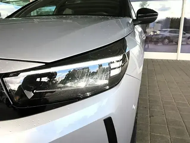 Gebraucht Opel Corsa 131 PS (96 kW) 2024 Silber Limousine