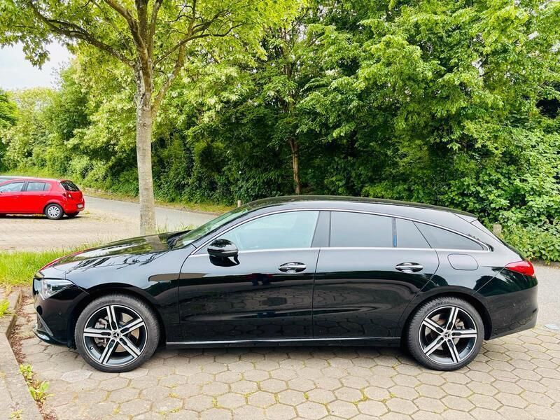 Schwarz Gebraucht 2021 Mercedes CLA250e Limousine | 23.000 € (Superpreis) - Bild 1/4