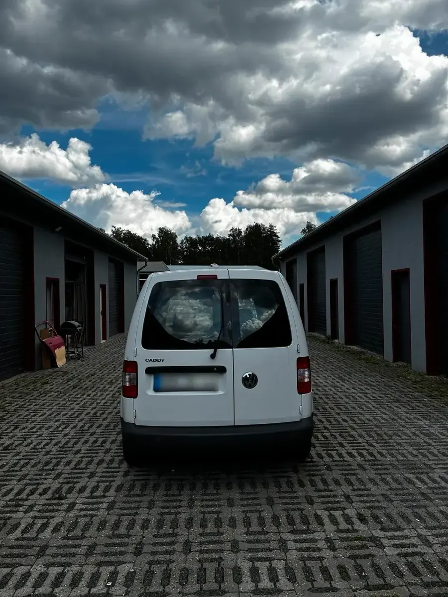 Gebraucht VW Caddy 80 PS (58 kW) 2009 Weiß Van / Kleinbus