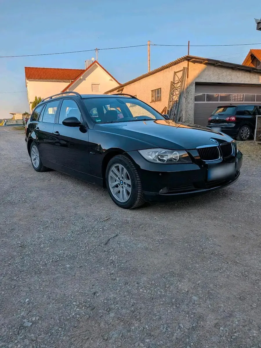 Gebraucht BMW 318 143 PS (105 kW) 2007 Schwarz Kombi