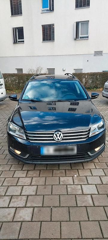 Gebraucht VW Passat 140 PS (102 kW) 2012 Schwarz Kombi